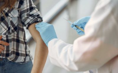Britain Extended COVID Booster Jabs Programme to People Aged 40-49